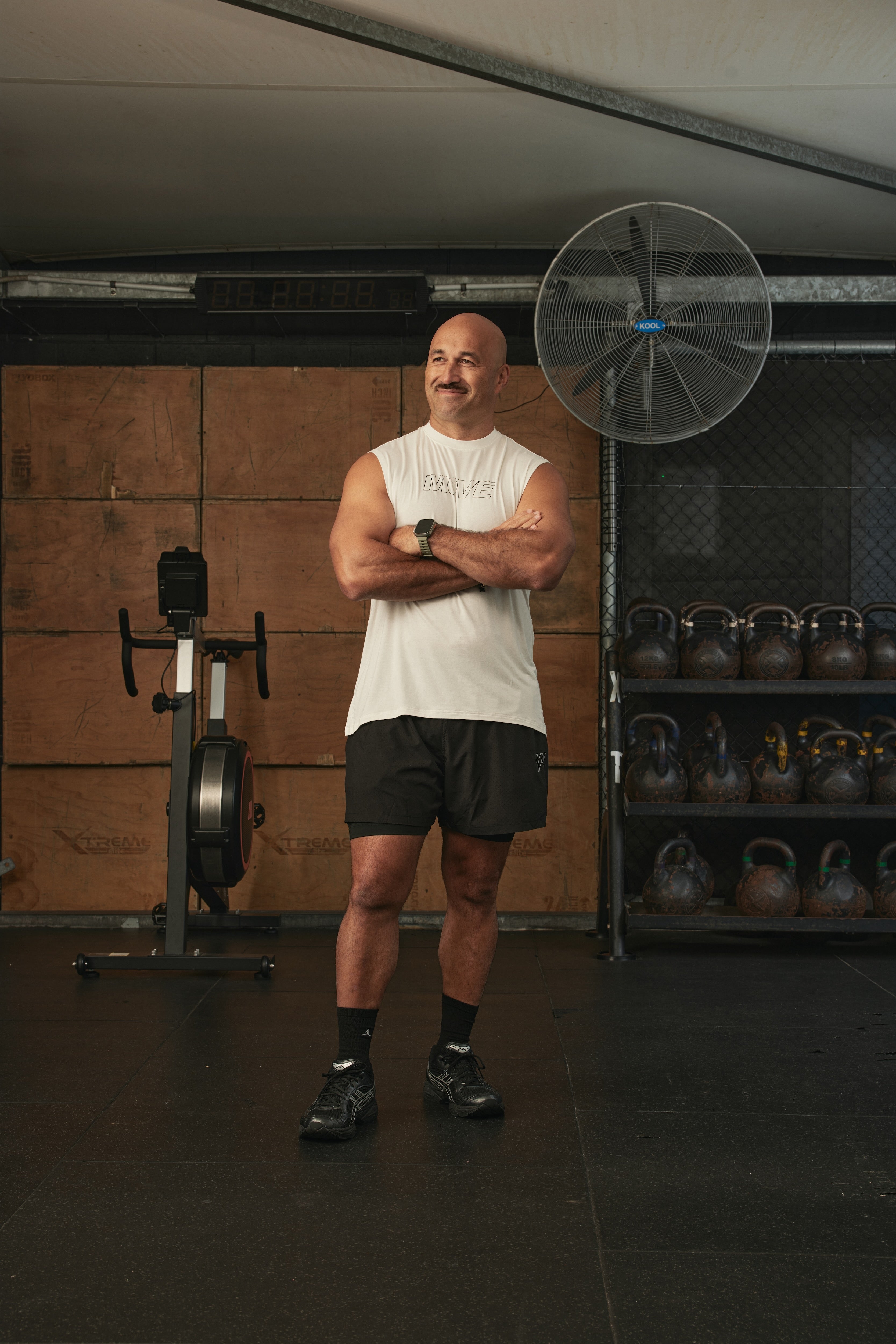 YK Move Flow Tank | White