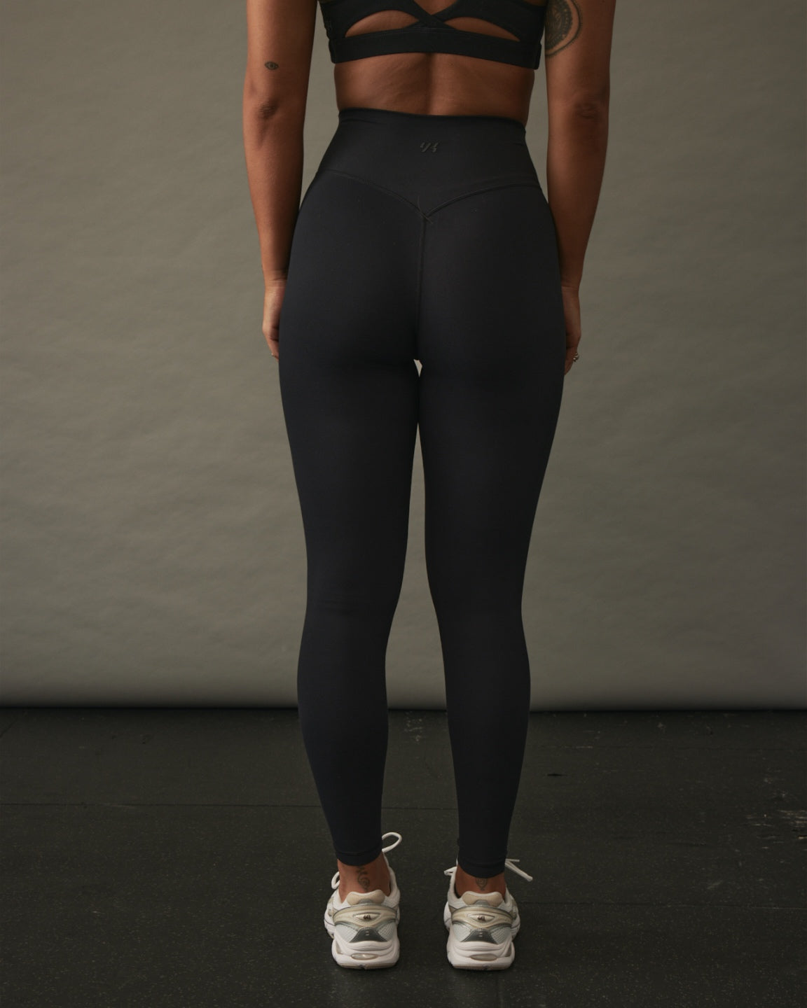 YK Move Cloud Leggings | Black