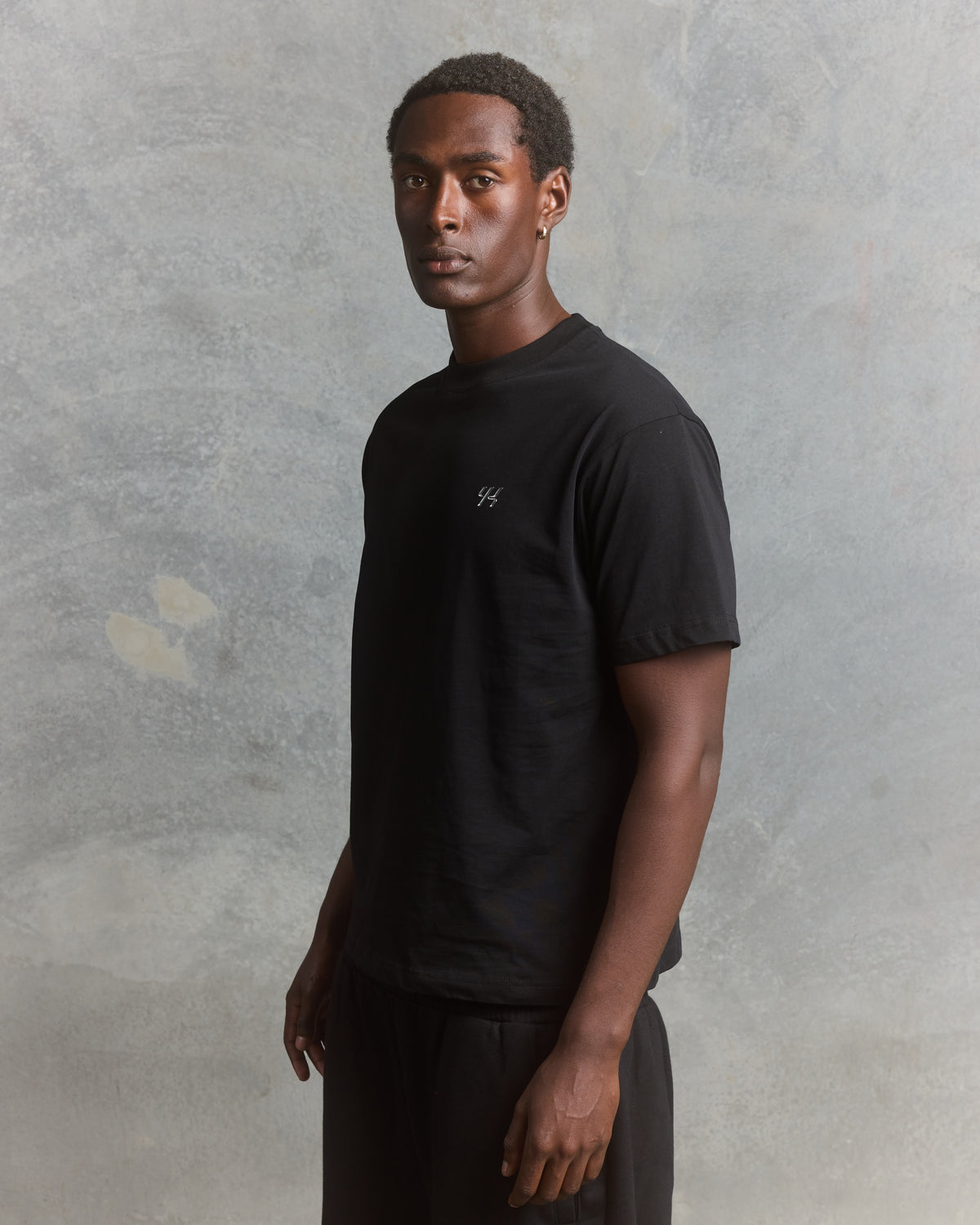 YK Move Reset Tee | Black-4