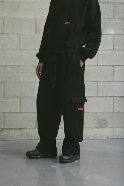 Brushed Fleece Cargo Sweatpant | Black
