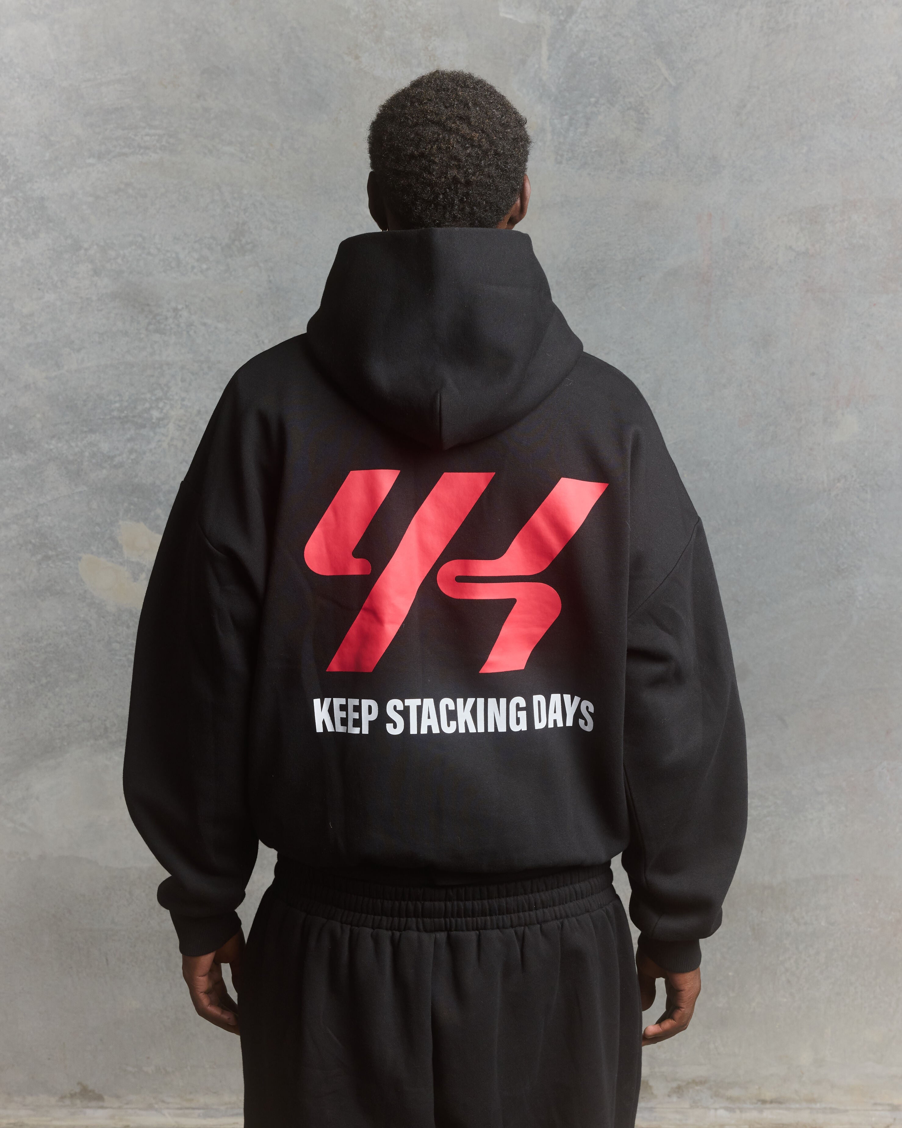 YK Move Keep Stacking Days Evolve Hoodie | Black