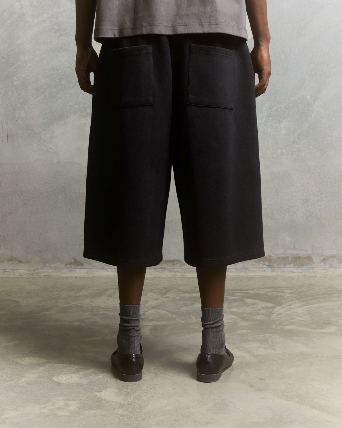 Nothing Form Longline Shorts | Tar-3